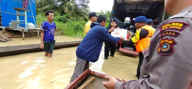 
					Satbrimob Polda Aceh Terjunkan 2 Batalion B Pelopor Bantu Korban Banjir Aceh Tamiang