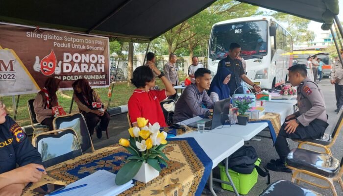 HUT Satpam ke-42, Ditbinmas Polda Sumbar bersama PMI Kota Padang Gelar Donor Darah