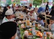 Berbagi Kebahagiaan, Pengurus Ponpes Tahfiz Nabawi dan Donatur Bukber dengan Santri