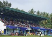 Dukung PSPP, Ratusan Warga Padang Panjang Padati Stadion Sungai Sariak